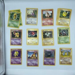 Lot of 19 Vintage Pokémon Cards